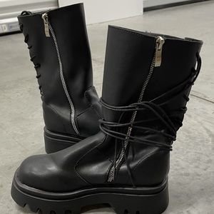 Women boots size36